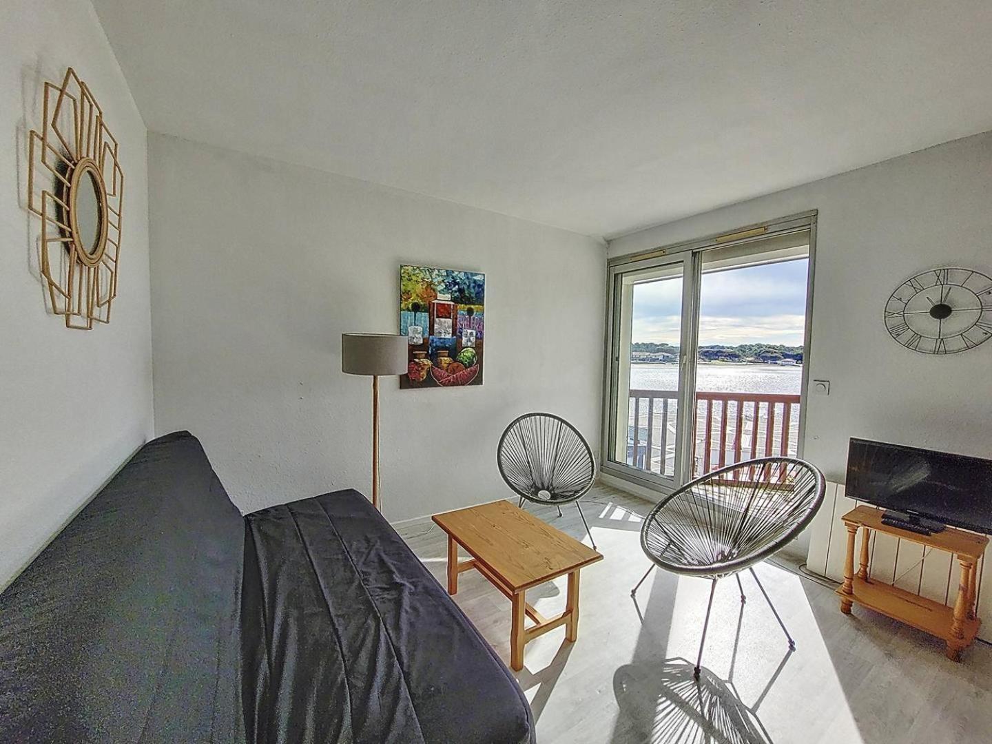V-Landes 02-Vieux Boucau Appartement 4 Personnes Avec Vue Sur Le Lac Marin Dans Residence Avec Piscine ヴュー・ブコー・レ・バン エクステリア 写真